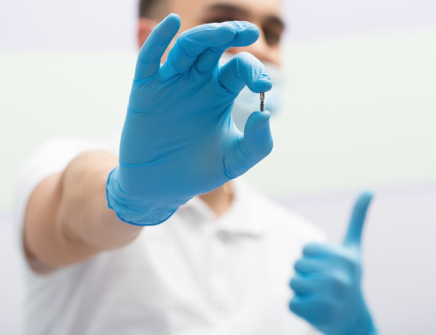 Affordable dental implants in Hungary